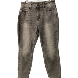 Judy‎ Blue Slim Fit Jeans